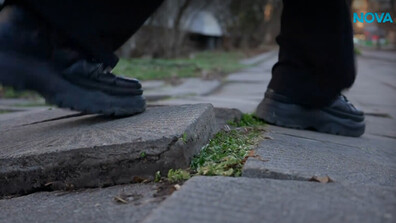 Дигитална карта показва къде тротоарите в София са труднопроходими