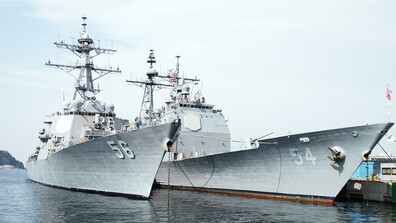 Тръмп: Самолетоносач и бойни кораби се оправиха към Иран