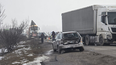 Верижна катастрофа взе жертва край Враца