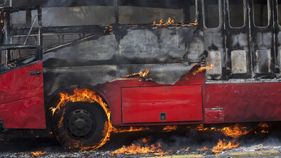 Автобус с туристи се запали на ГКПП "Капъкуле" по посока България - Турция