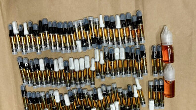 Разбиха престъпна група за разпространение на вейпове с наркотици в Габрово (СНИМКИ)