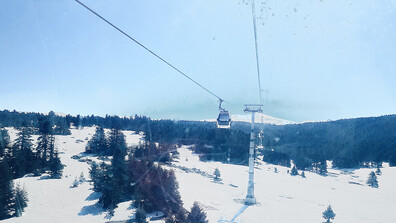 Над 50 души бяха блокирани в кабинков лифт край Бурса (ВИДЕО+СНИМКИ)