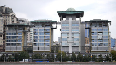 Великобритания експулсира руски дипломат