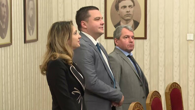 „Има такъв народ” пред държавния глава: Служебният премиер не бива да е политическа фигура - такива са Гюров или Главчев