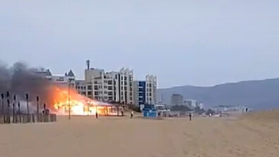 Пожар избухна на плаж в Слънчев бряг