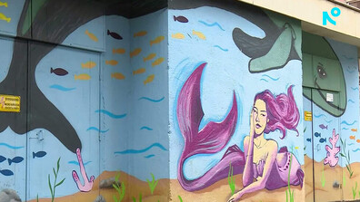 Млади артисти превръщат сивите трафопостове на Варна в цветни произведения на изкуството