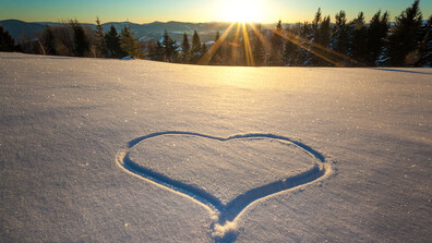 Сняг в началото на Седмицата на любовта и виното