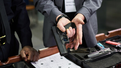 При какви условия се издава разрешително за оръжие у нас