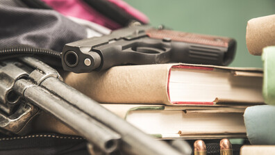 18-годишен стреля в училище в Тайланд, има ранени (ВИДЕО)