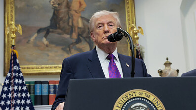 Тръмп отмени зелените стандарти за автомобилни емисии в САЩ