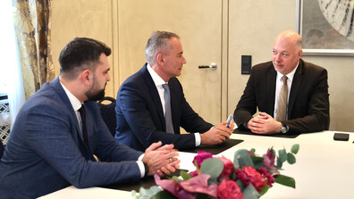 Росен Желязков и Георг Георгиев проведоха среща с върховния представител за Газа Николай Младенов