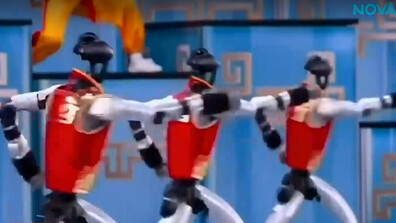 Китай показа човекоподобни роботи (ВИДЕО)