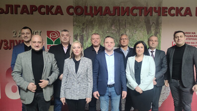 Националният съвет на БСП избра част от водачите на листи за предстоящите избори