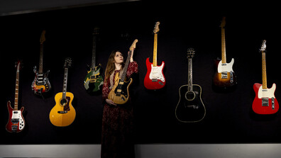 Наддаването за китара на Еди Ван Хален започва от 700 000 долара