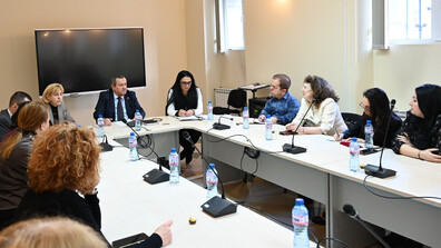 Министър Адемов: Трябва да вземем мерки хората с увреждания да гласуват свободно