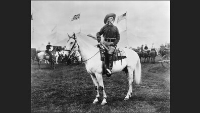Бъфало Бил - човекът, превърнал Дивия запад в спектакъл (СНИМКИ)