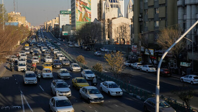 Великобритания временно изтегли дипломатите си от Иран заради напрежението в региона