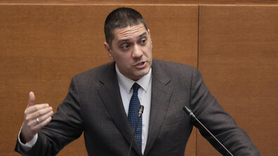 Христо Гаджев: Гюров отново заобикаля парламента, председателят на НС не е поканен на Съвета за сигурност