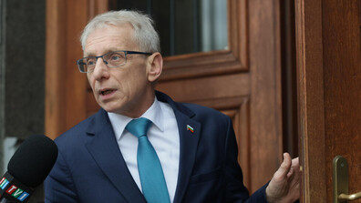 Денков за ескалацията в Близкия изток: Приоритет трябва да е защитата на цивилните