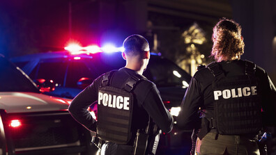 Трима загинали и 14 ранени при стрелба в бар в Тексас