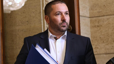 Бащата на Сияна Николай Попов регистрира коалиция за участие в изборите