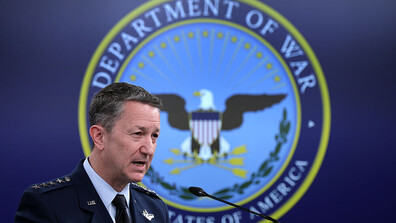 Американски генерал: Ще разширим операциите навътре в Иран