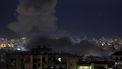 Хиляди започнаха да бягат от Бейрут