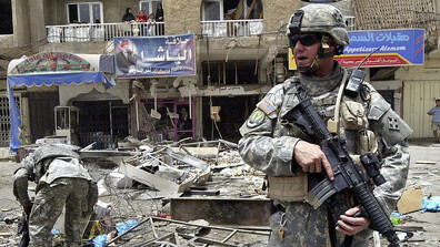 Силни експлозии разтърсиха района около посолството на САЩ в Багдад