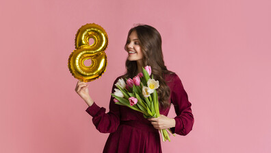 Популярни личности поздравиха дамите по случай Деня на жената