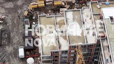 Работник е с опасност за живота след падане от 10 метра на строителен обект в Бургас