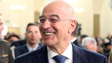 Гръцкият министър на отбраната ще посети България