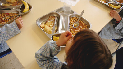 Столичната община предлага нов модел на хранене в детските градини