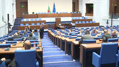 Енергийната комисия с решение МС да подкрепи временното преустановяване на търговията с емисии на ЕС