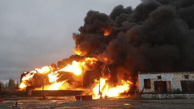 Дрон се разби в петролна рафинерия на саудитско пристанище