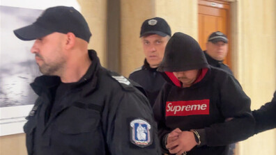 Съдът остави в ареста мъжа, нападнал млада жена с нож в Бургас