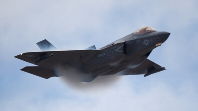 Иран заяви, че е свалил изтребител F-35 от въздушното си пространство