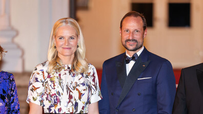 Норвежка принцеса каза, че е била манипулирана и измамена от Епстийн