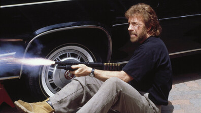 В памет на Чък Норис DIEMA излъчва „Върховно куче“