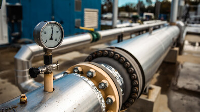 ЕК: До следващата зима държавите да заредят газохранилищата заради войната в Близкия изток