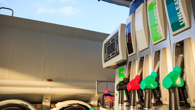 Нови мерки срещу високите цени на горивата в Гърция