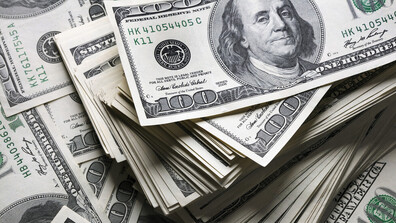 Подписът на Тръмп ще фигурира върху 100-доларови банкноти