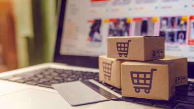 Евродепутатите приеха нови такси за малките пратки, внесени извън ЕС