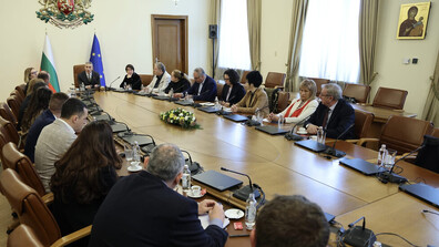 Диференциран ДДС и компенсации за ток и газ: Земеделците предлагат пакет от мерки на кабинета