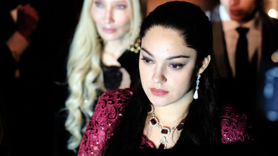 Любов, параноя и началото на края за Ружа Игнатова във „Взимай парите и бягай“