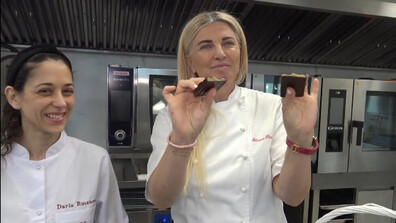 От Дубай до Пловдив: Силвена Роу учи студенти как се прави здравословен шоколад