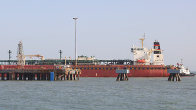 Танкер с 47 000 тона пропан-бутан от Кувейт премина през Ормузкия проток