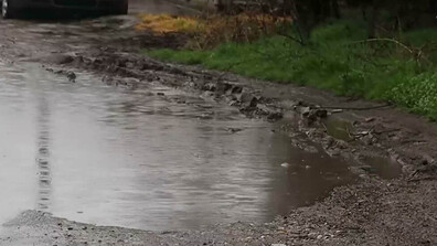 Протест срещу разбити улици в Добрич