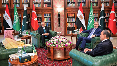 Външните министри на 4 страни обсъждат възможностите за примирие в Близкия изток