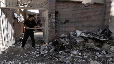 Въздушен удар порази сградата на катарската телевизия „Ал Араби“ в Техеран