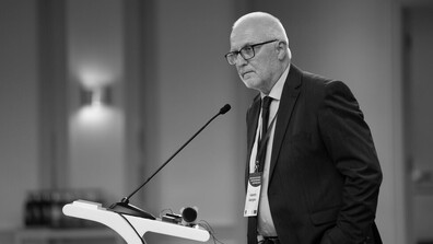 Почина главният секретар на Конституционния съд